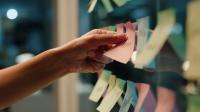Post-its op bord
